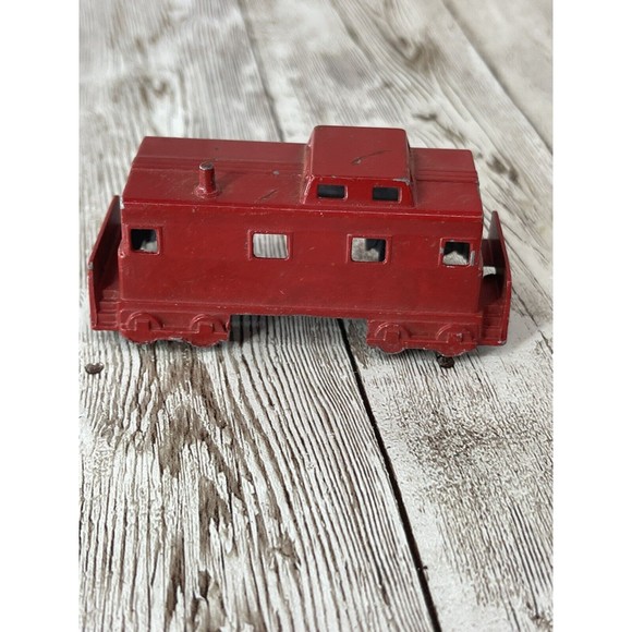 Vintage Midgetoy Rockford Ill Metal Red Caboose Train Car 3" Made in USA - Picture 7 of 16